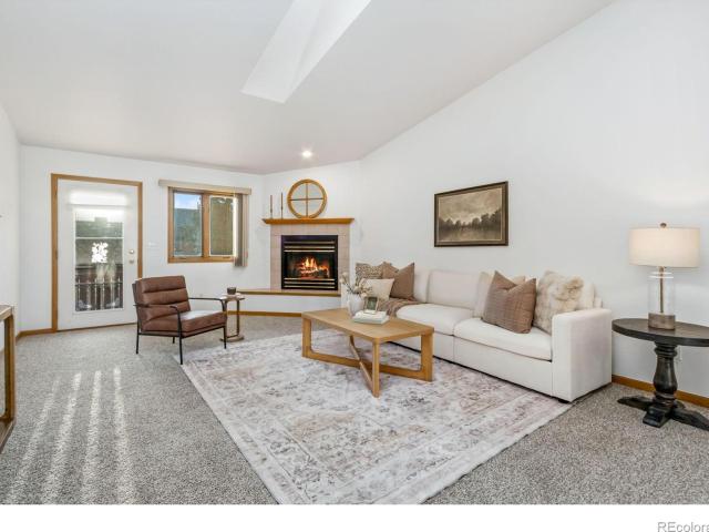 1633 Northbrook Court