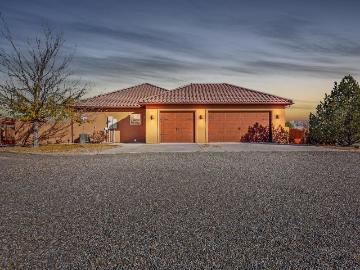 1633 Campfire Ct, Loma, CO