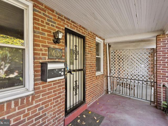 1633 R St SE, Washington, DC 20020 | MLS #DCDC2264