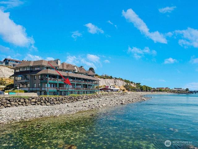 1633 Water Street # 3