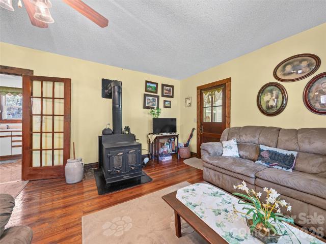 163 Cub Howell Road