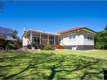 163 George Street, Gunnedah House for rent Listed by Kristen.