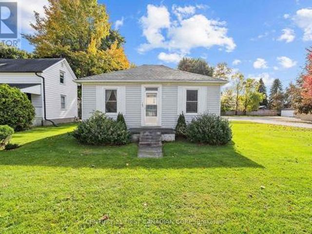 163 George Street, North Middlesex Ailsa Craig, ON, N0M 1A0 house for sale | Listing ID X14030 | Royal LePage