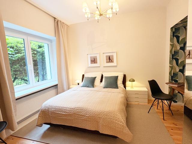 163 | Stylish 3 Bedroom Design Apartment in Winsviertel