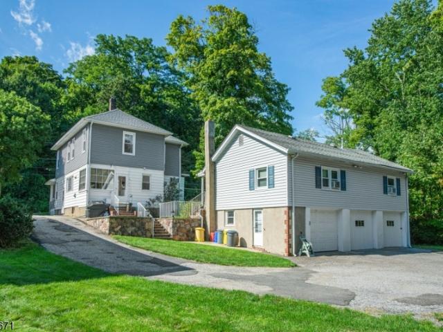 163 W Main St