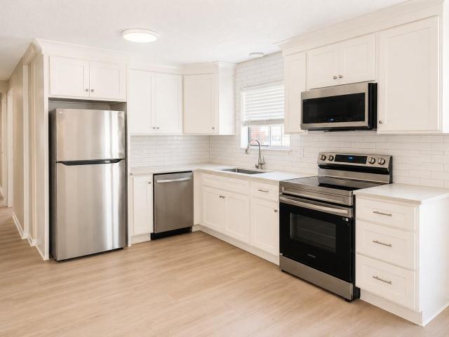 163 Williamsburg Lane