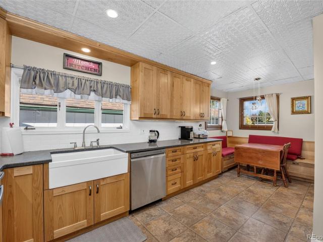 16445 W 63rd Place W