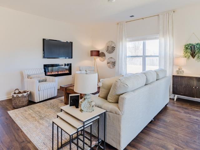 1644 Acacia Ave