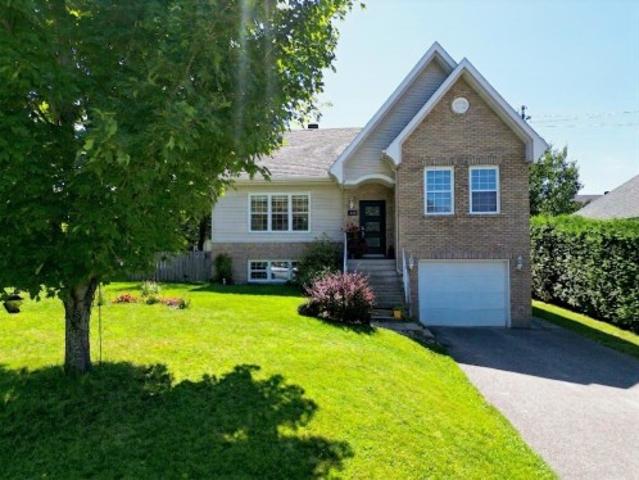 1644 Rue Des Hautes Sources, Magog, QC, J1X 7K1 house for sale | Listing ID 21437 | Royal LePage