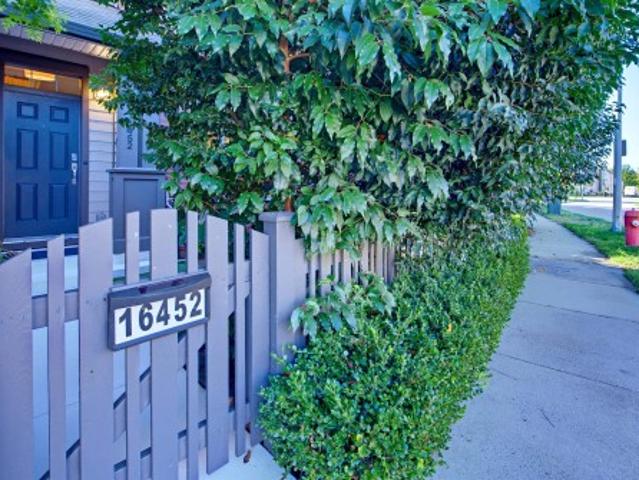 1645 A Avenue, Surrey, BC, V3Z 0V8 house for sale | Listing ID R3177 | Royal LePage
