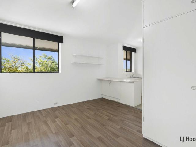 16/45 eggleston crescent, chifley act for rent lj hooker