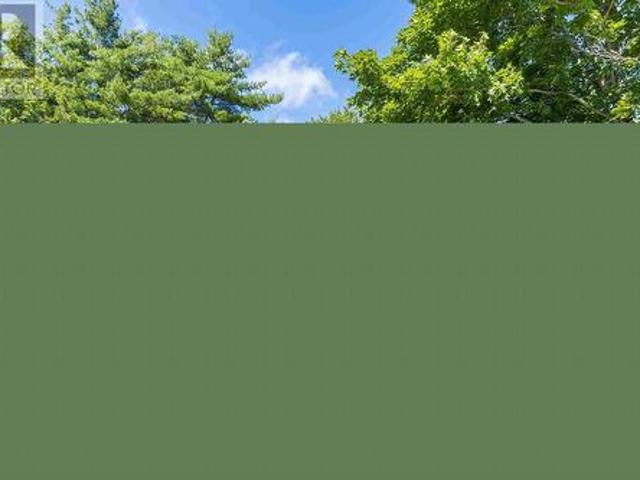 1645 St Margarets Bay Road, Timberlea, NS, B3T 1B4 house for sale | Listing ID 202619 | Royal LePage