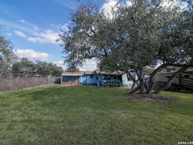 16472 N State Highway 16