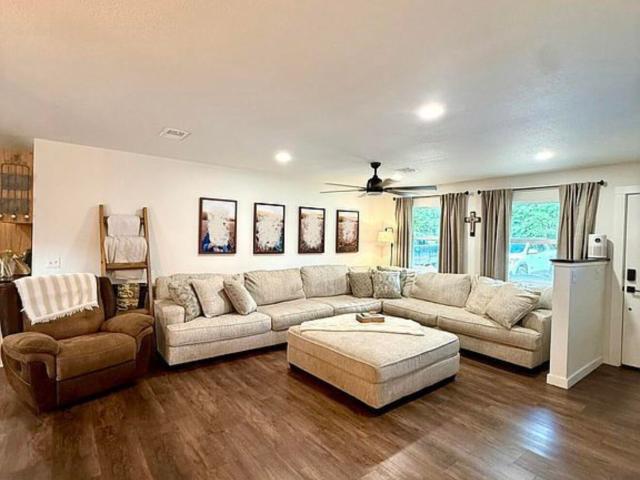 1649 Tyson Road
