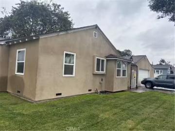 16401 CLARK AVE, BELLFLOWER, CA 90706