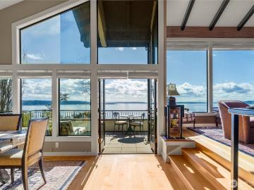 1640 Magnolia Boulevard W