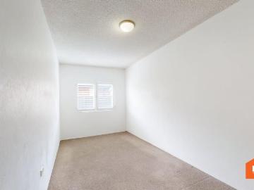1/640 glebe road, adamstown nsw 2289