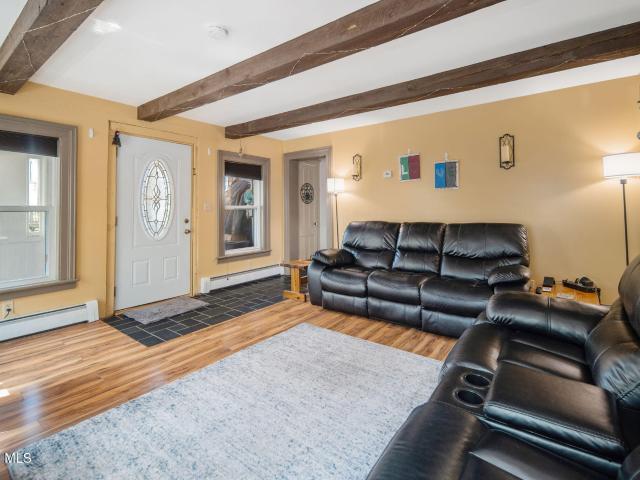 1640 Helderberg Trail