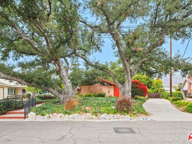 1641 Morada Place