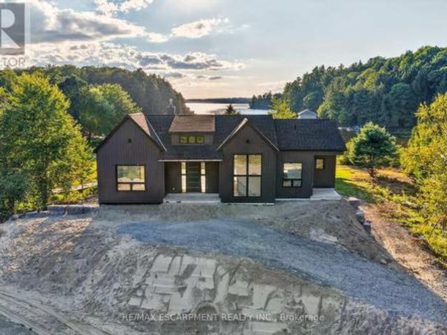 1641 Brackenrig Road, Muskoka Lakes, ON, P0B 1J0 house for sale | Listing ID X13679 | Royal LePage