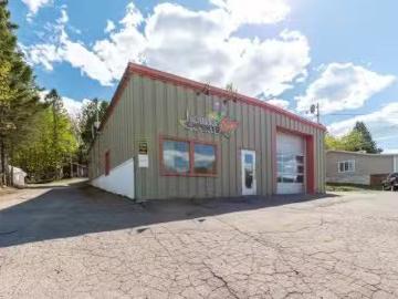 1641 Rue Principale, Sainte Agathe Des Monts, QC, J8C 1M1 co.