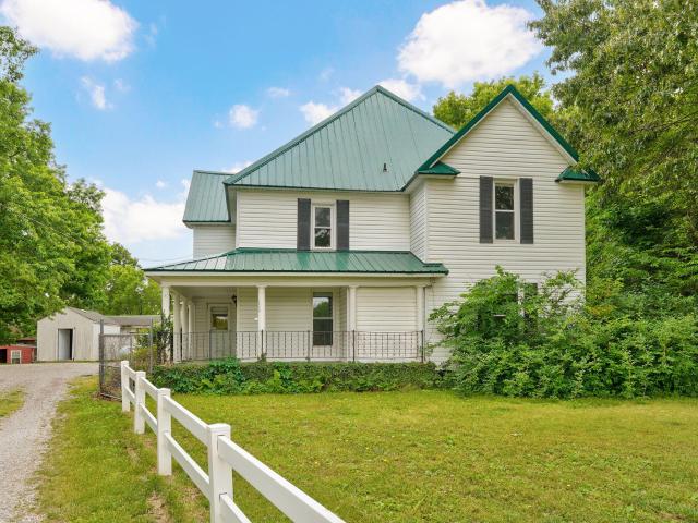 1642 W Inman Road