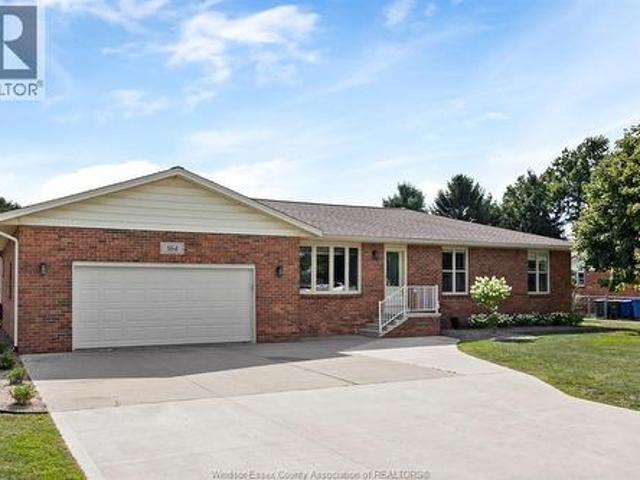 164 County Road 34, Cottam, ON, N0R 1B0 house for sale | Listing ID 26020 | Royal LePage