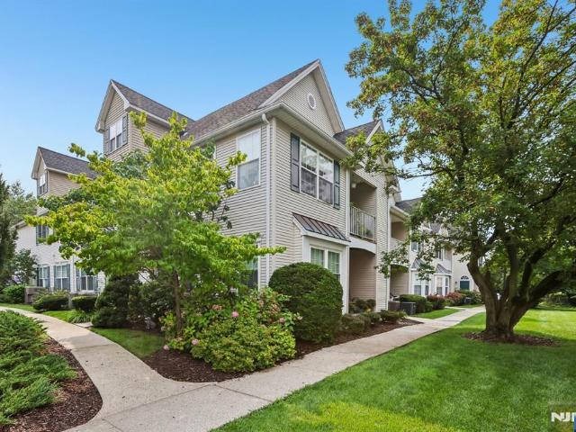 164 Cambridge Court