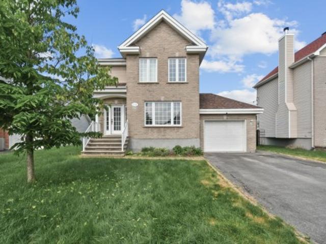 164 Carré Du Ruisselet, Terrebonne Lachenaie, QC, J6W 6E3 house for sale | Listing ID 24293 | Royal LePage