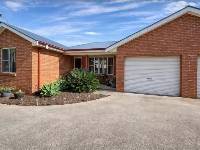 1/64 Griffin Avenue, TAMWORTH Apartment for rent Listed by Ra.