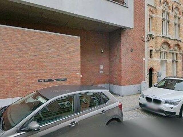 164 m2 apartment for rent in Brugge