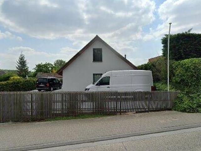164 m2 apartment for rent in Gavere