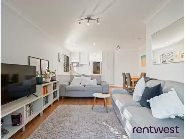 16/4 Manning Terrace, South Perth, WA 6151