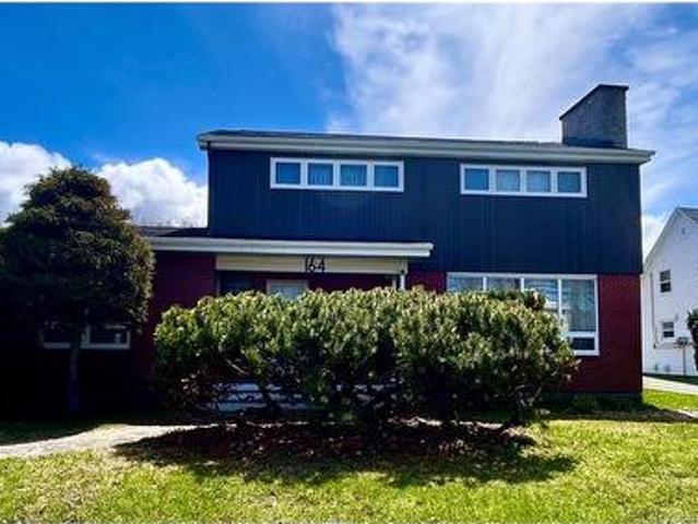 164 St Pierre O, Caraquet, NB, E1W 1A5 house for sale | Listing ID NB137413 | Royal LePage