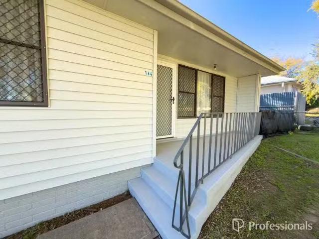 164 Robert Street, SOUTH TAMWORTH House for rent Listed by Me.
