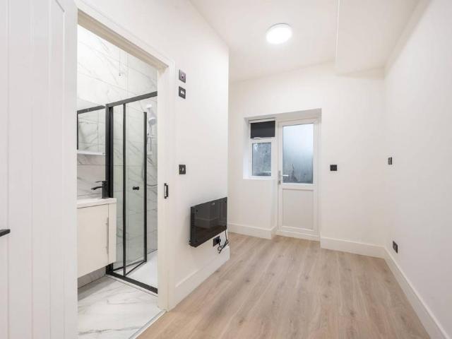 164 Willesden Lane, Brondesbury Park, London, NW6 7PQ, United Kingdom | 4 bed apartment for rent #140801587 | Rentberry