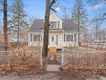 1654 Lake Lansing Road