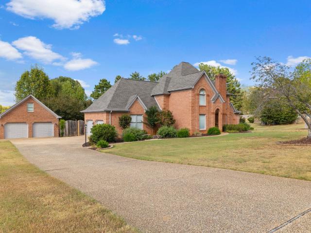 1654 Village Ln