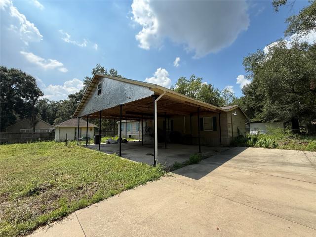 16550 Oakwood Drive