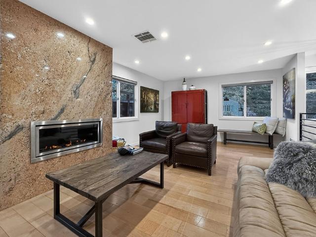 1655 N Beverly Glen