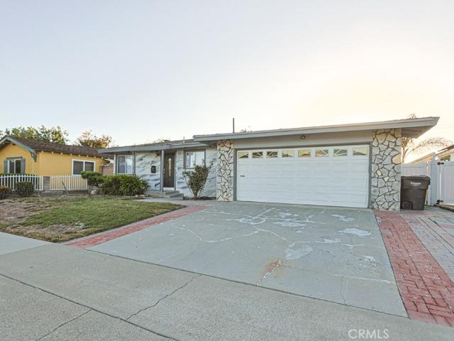 16561 Monroe
