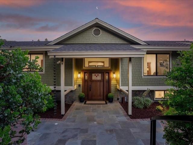 16565 Oak View Circle