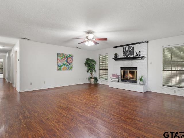 1656 Pineview Lane
