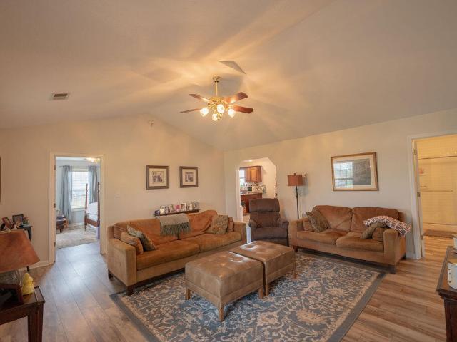 1657 Brassfield Road