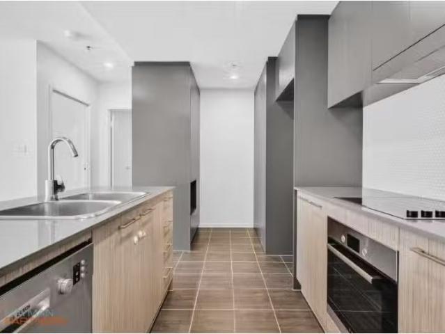 165/7 Irving Street, Phillip Apartment for rent Listed by Bai.