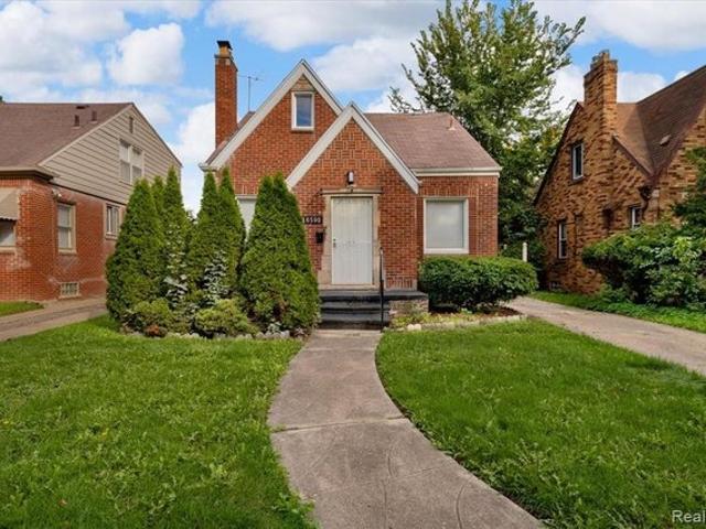 16590 Gilchrist St, Detroit, MI 48235