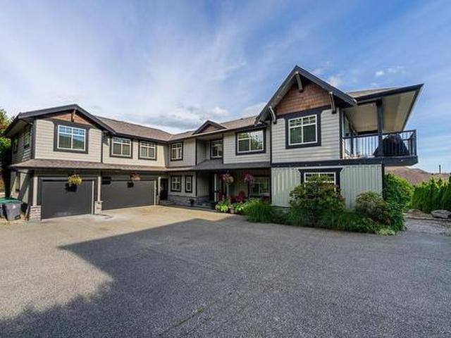 1659 Avenue, Surrey, BC, V4N 0L6 house for sale | Listing ID R3141 | Royal LePage