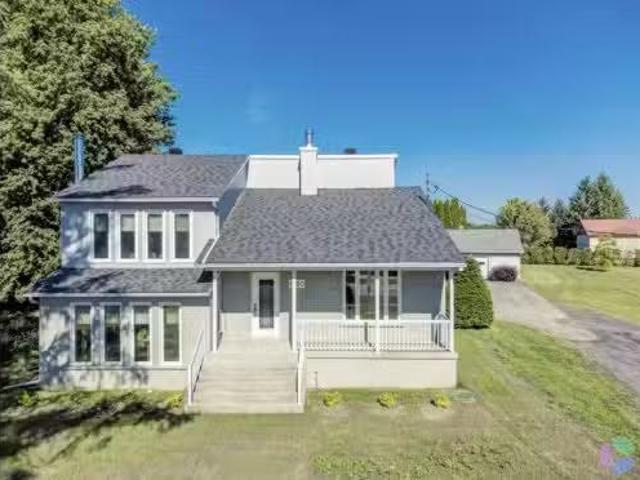 1650 Grande Côte, Sainte Geneviève De Berthier, QC, J0K 1A0.