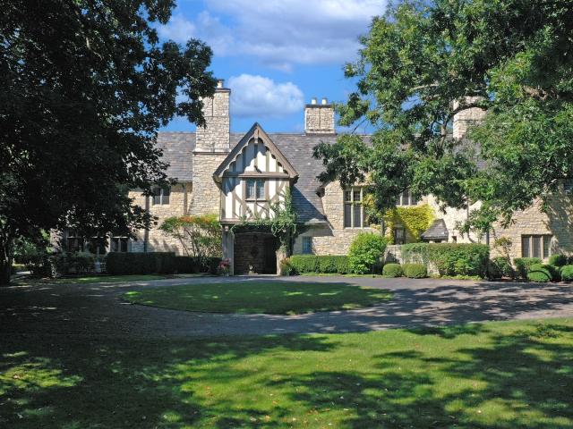 1650 Green Bay Road