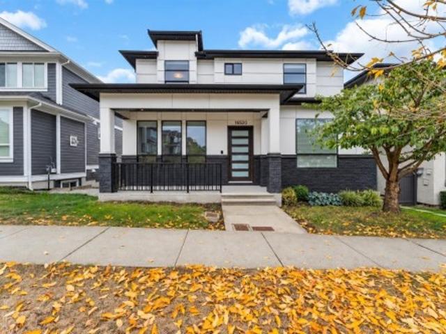 1652 A Avenue, Surrey, BC, V3Z 0X6 house for sale | Listing ID R3173 | Royal LePage